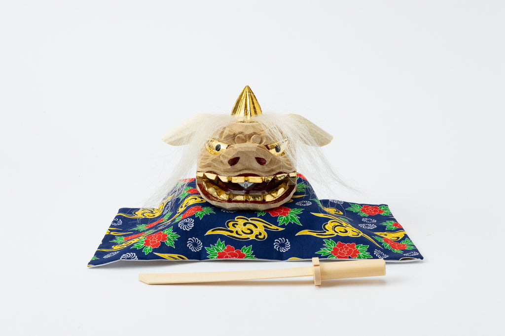 加賀獅子頭 金箔本毛仕上げ（ガラスケース付）｜G32