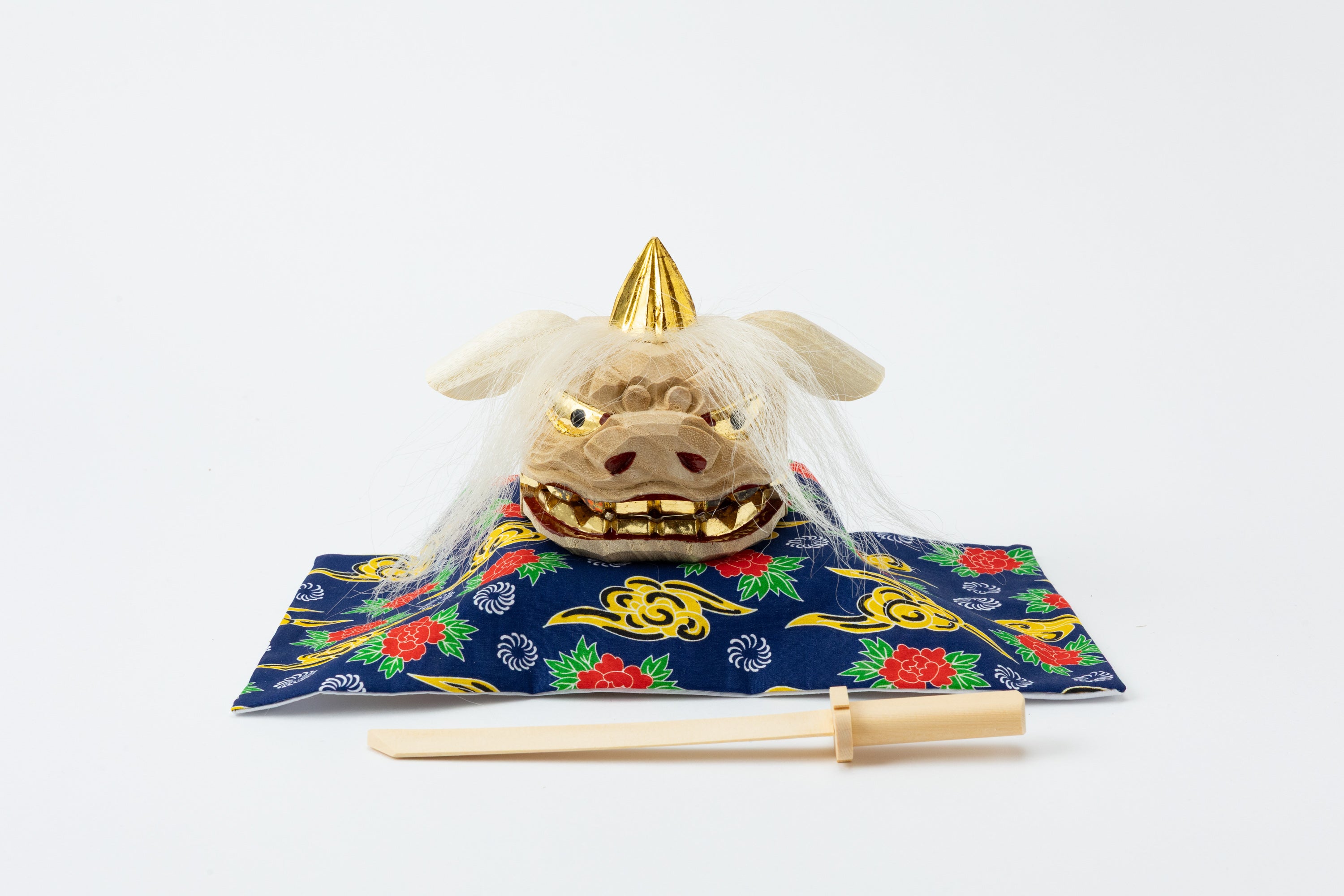 加賀獅子頭 金箔本毛仕上げ（ガラスケース付）｜G32