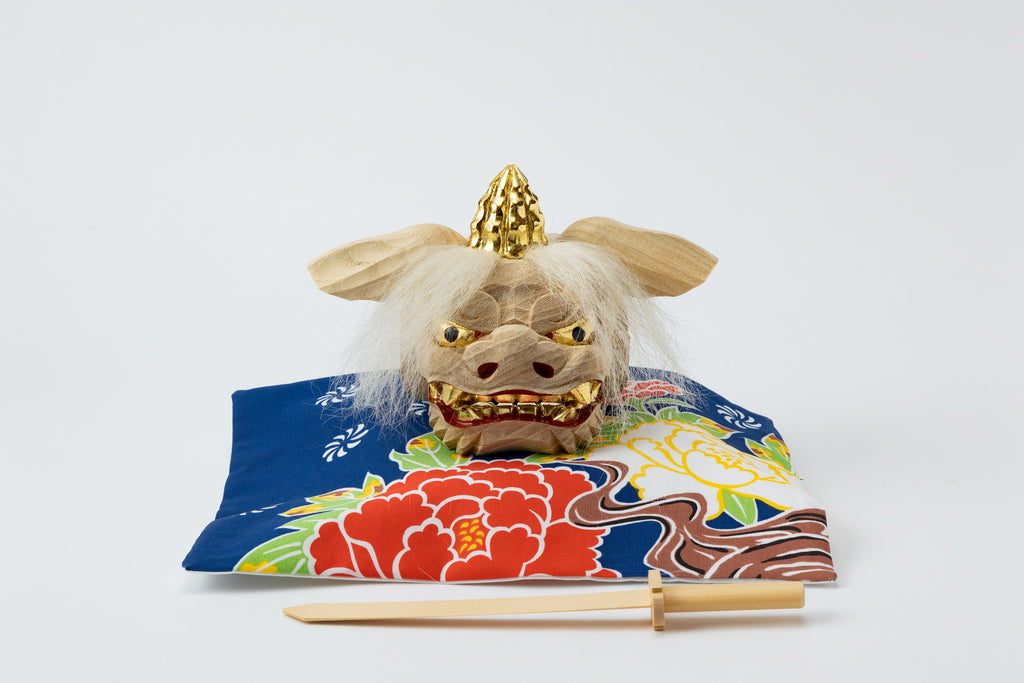 加賀獅子頭 金箔本毛仕上げ（ガラスケース付）｜G40