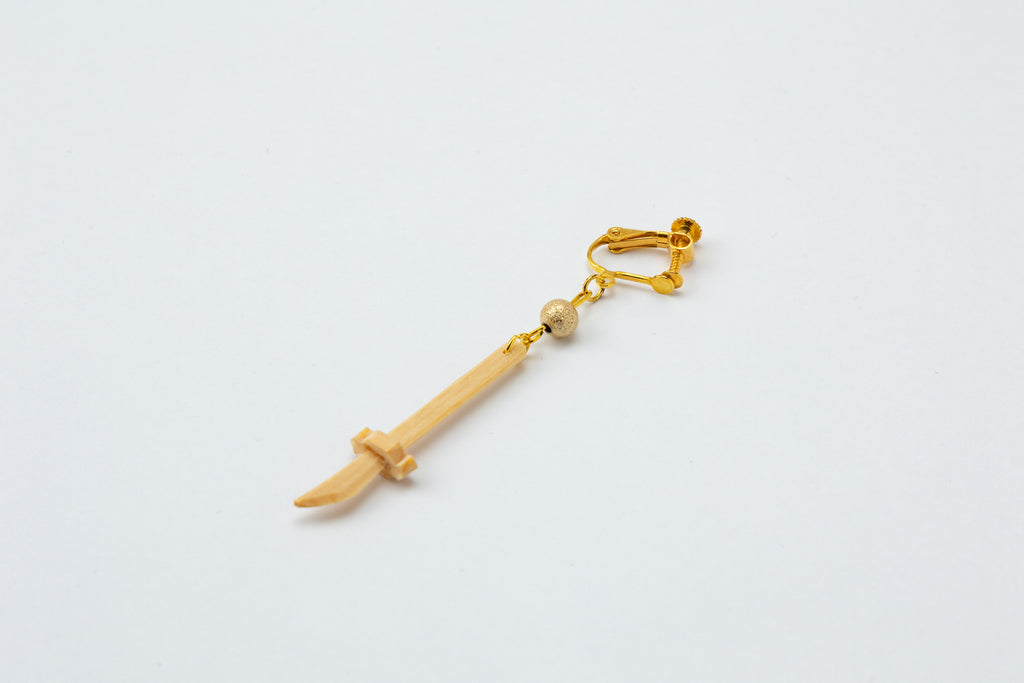薙刀耳飾り（ピアス/イヤリング）